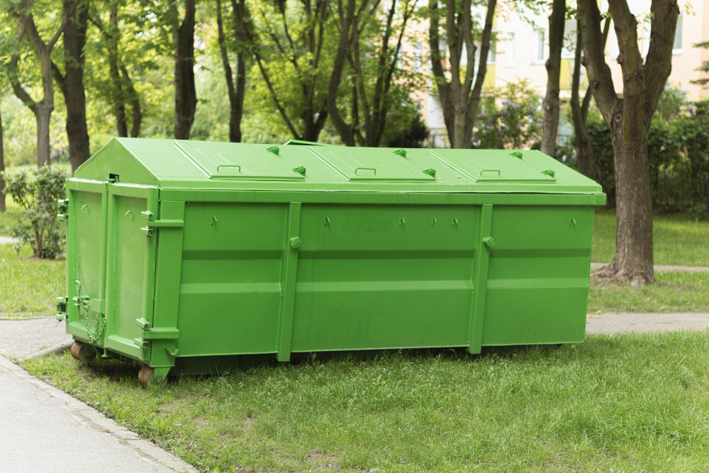 How Roll Off Dumpster Rentals Help Protect Orlando's Environment